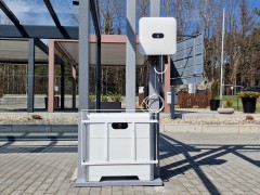 Aluminium- Terassenüberdachung SOLAR ENERGO mit Photovoltaikanlage ohne Netzanbindung