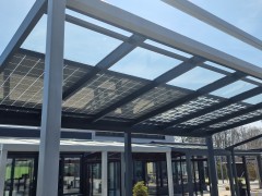 Aluminium-Terassenüberdachung SOLAR ENERGO mit Photovoltaikanlage - Netzanbindung