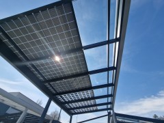 Aluminium-Terassenüberdachung SOLAR ENERGO mit Photovoltaikanlage - Netzanbindung